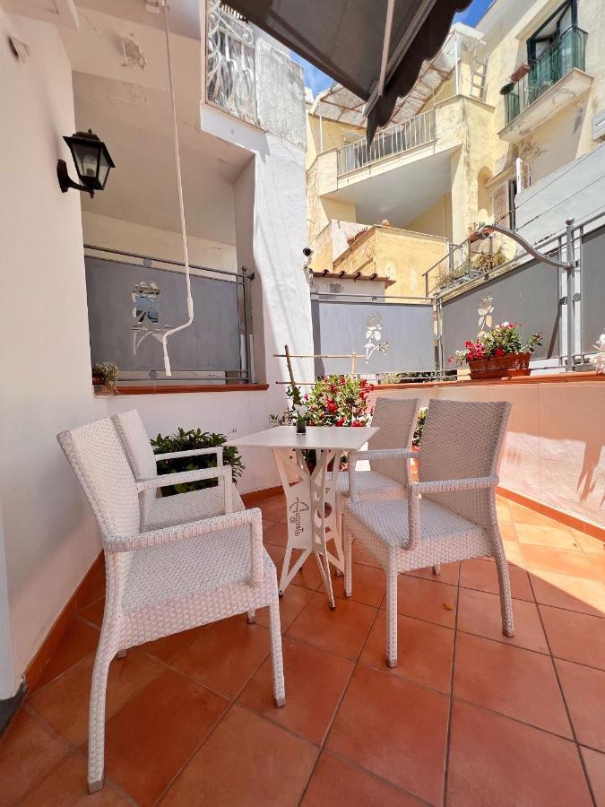 Augusto Capri Apartment Exterior photo